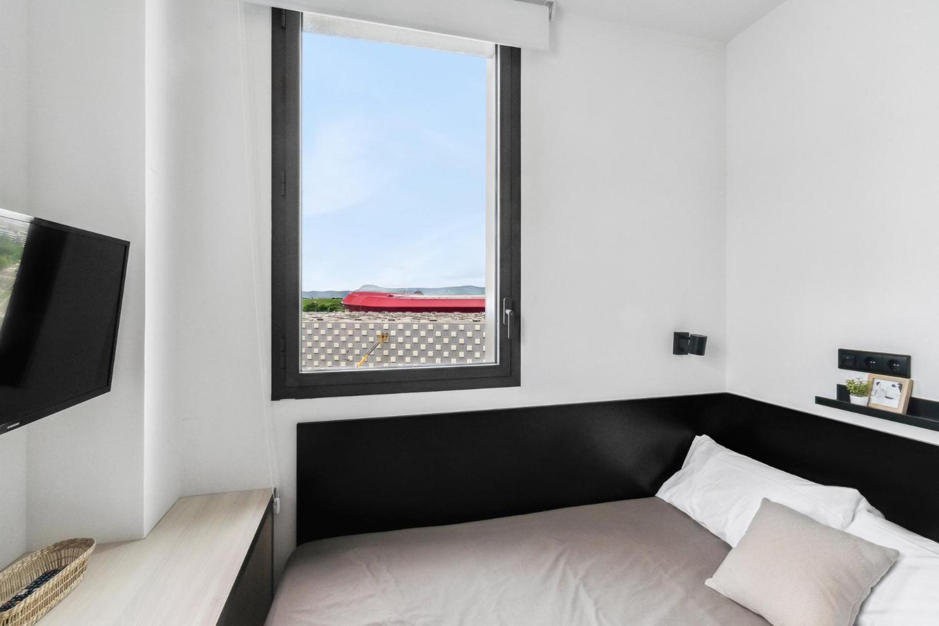 Home And Coliving Pamplona Exteriör bild